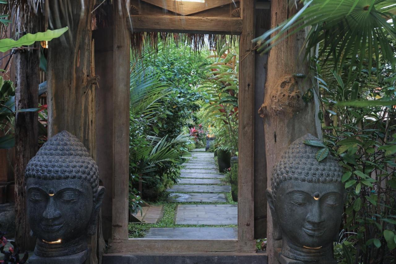 Maha Shanti Ubud Villa Brand New 4 Bedrooms Wooden Villa Exteriör bild